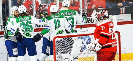 Salavat Yulaev مقابل Avtomobilist